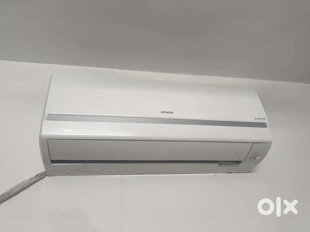 Hitachi 1 ton 3 * split AC