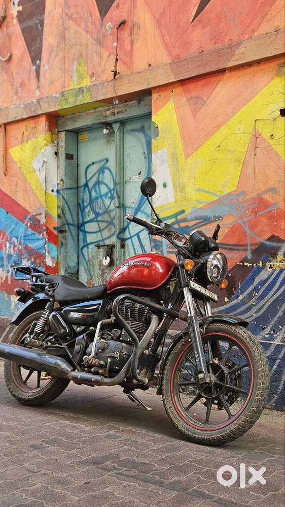 Thunderbird 350 X red colur sale urgnet