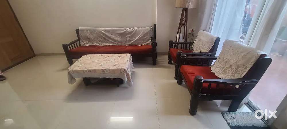 Solid Wood 3+1+1 Sofa Set with Washable Cushion Covers