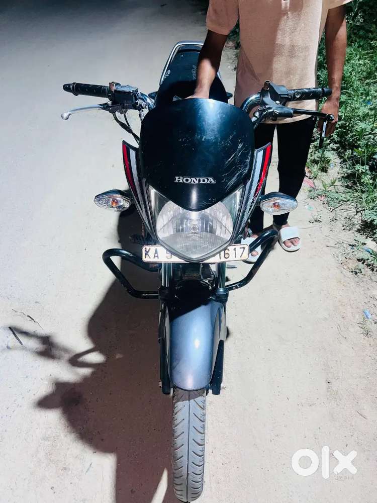 Honda shine 2018 bs4