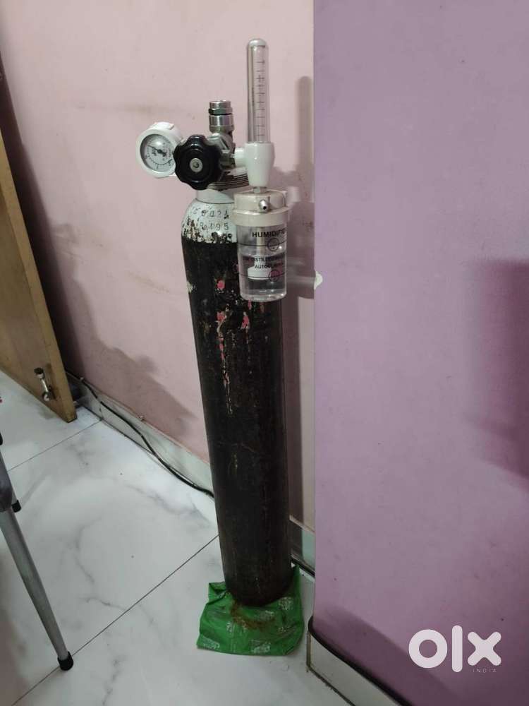 Oxygen Cylinder