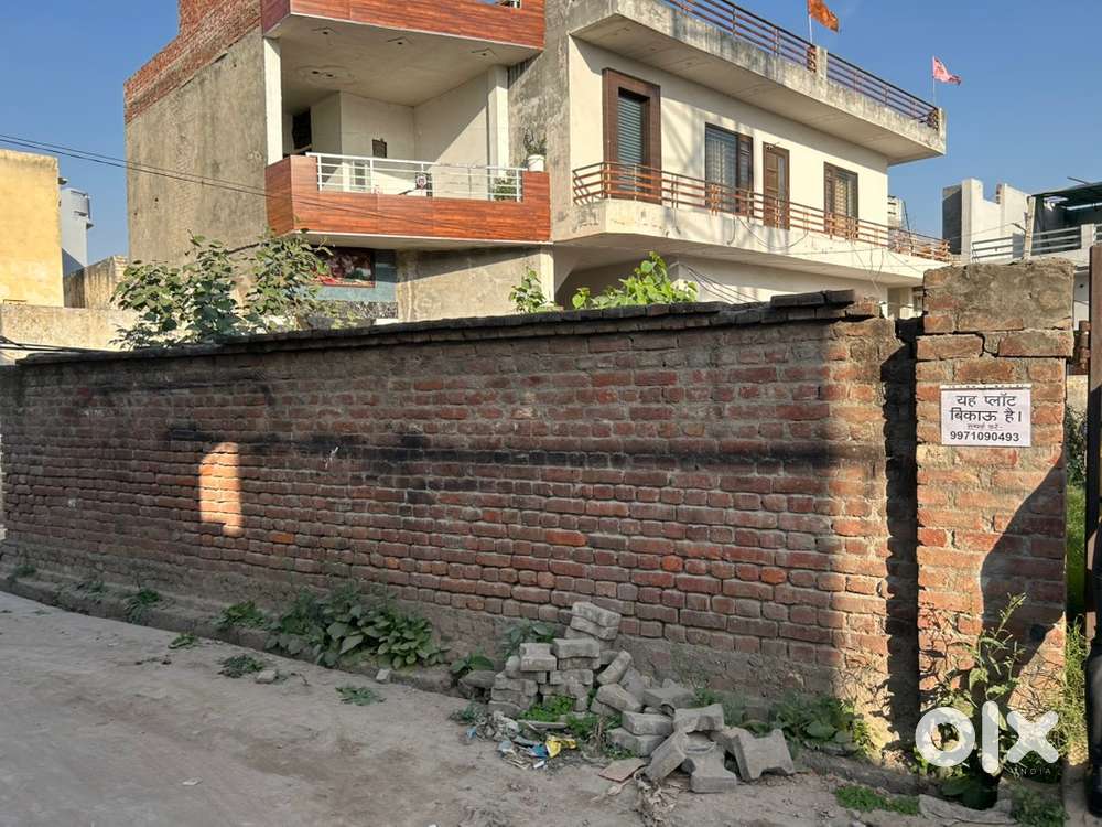 Hurry one plot left in Kunjpura Karnal Main Market 2 side open 110 Gaj