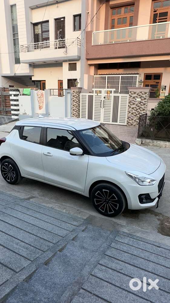 Maruti Suzuki Swift 2023 Petrol 32000 Km Driven