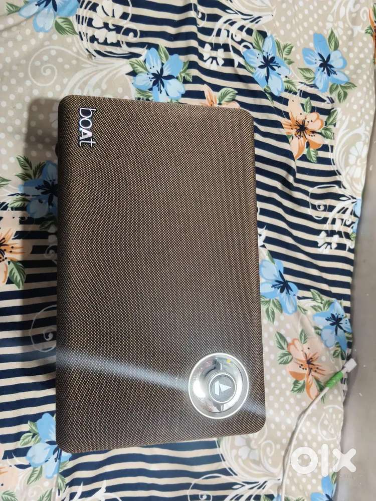 Boat stone majestic speaker