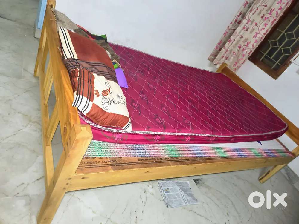 Bed with mattress & 3 pillow in TVM