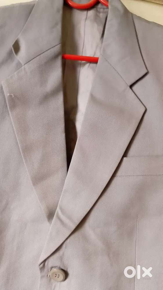 Raymond's Blazer medium size