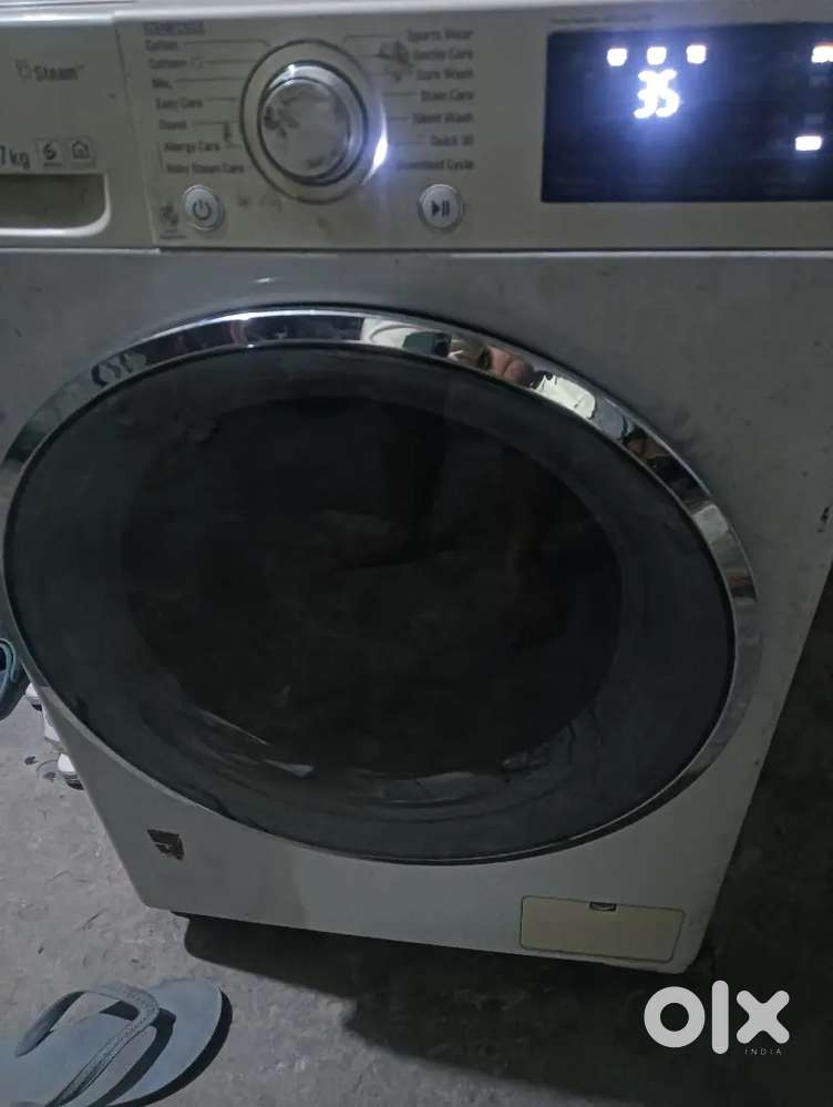 LG FULLY AUTOMATIC WASHING MACHINE