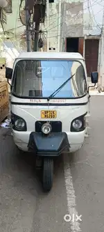 MAHINDRA ALPHA DIESEL 3 WHEELER LOADER