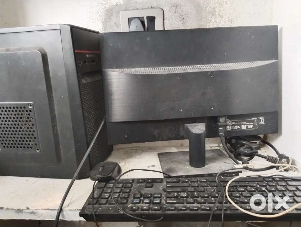 computer bechna hai