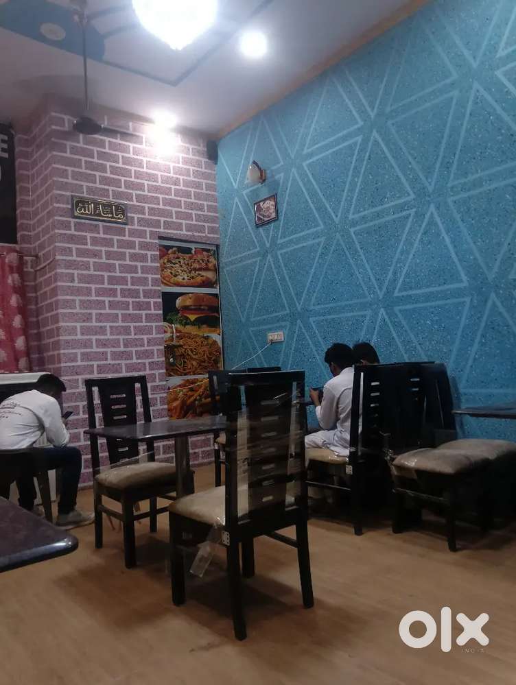 Resturant saman sell argent hai