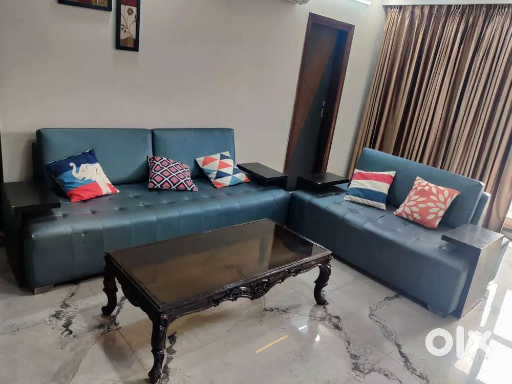 5 seater sofa set with table