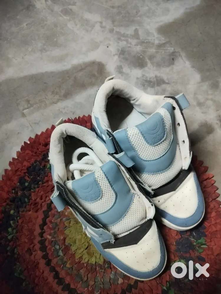 Sell my Ogiy TM shoes almost new condition