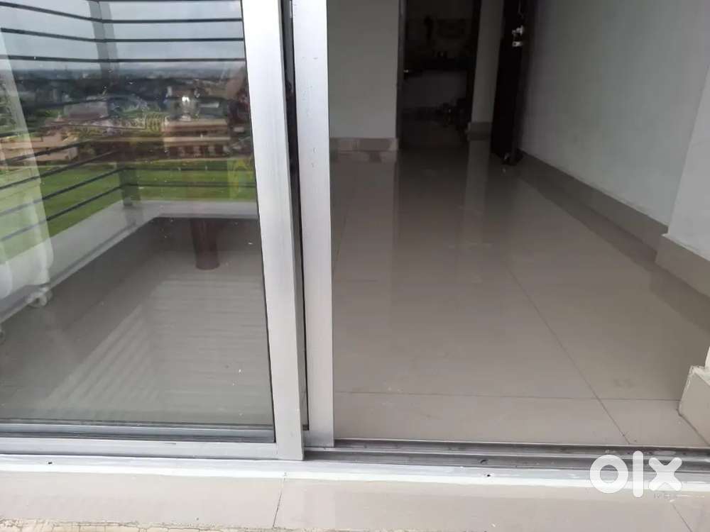 3 BHK flat for rent in mango