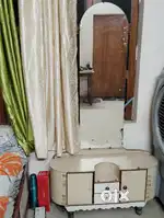 Dressing table