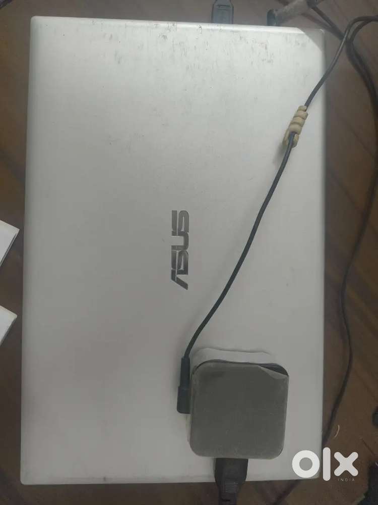Asus Ryzen 5 with redeon graphics 4gb