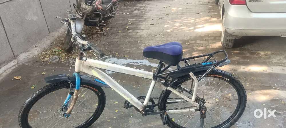 Brand New cycle  hardly 2 week run as  new no cover break