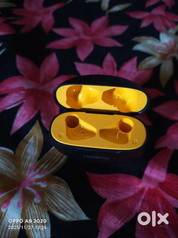 Brand new realme ear buds cover