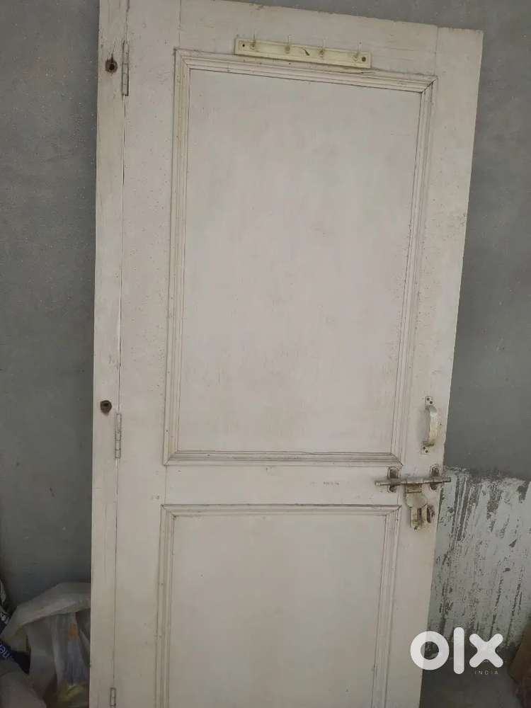 Wood door selling urgently
