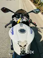 Triumph daytona 675 ultimate legend