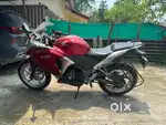 Red CBR 250R