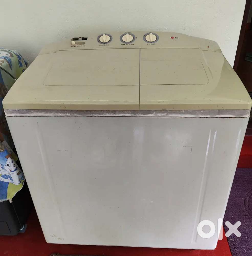 LG semi automatic washing machine 8kg