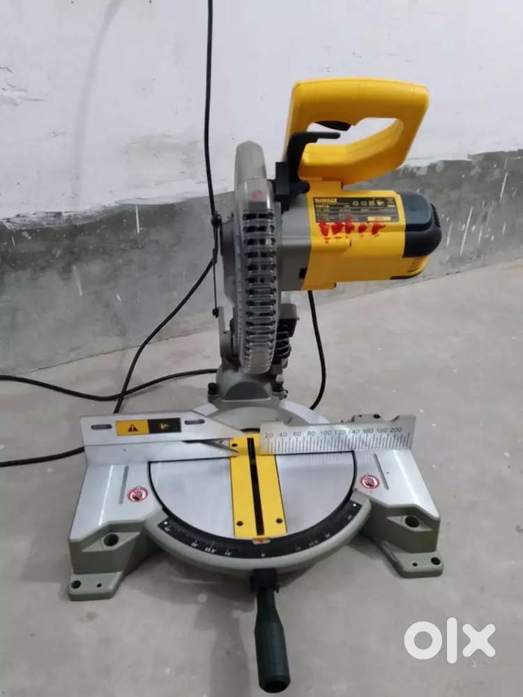 Dewalt cutting machine