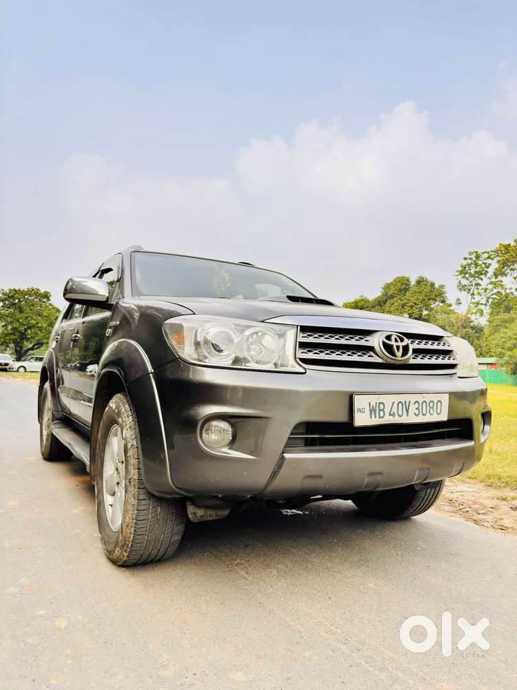 Toyota Fortuner 3.0 4x4 Manual, 2011, Diesel