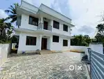 Aluva Kadungalloor 5 Cent 3 Bhk Attached 1400 Sqft. New House