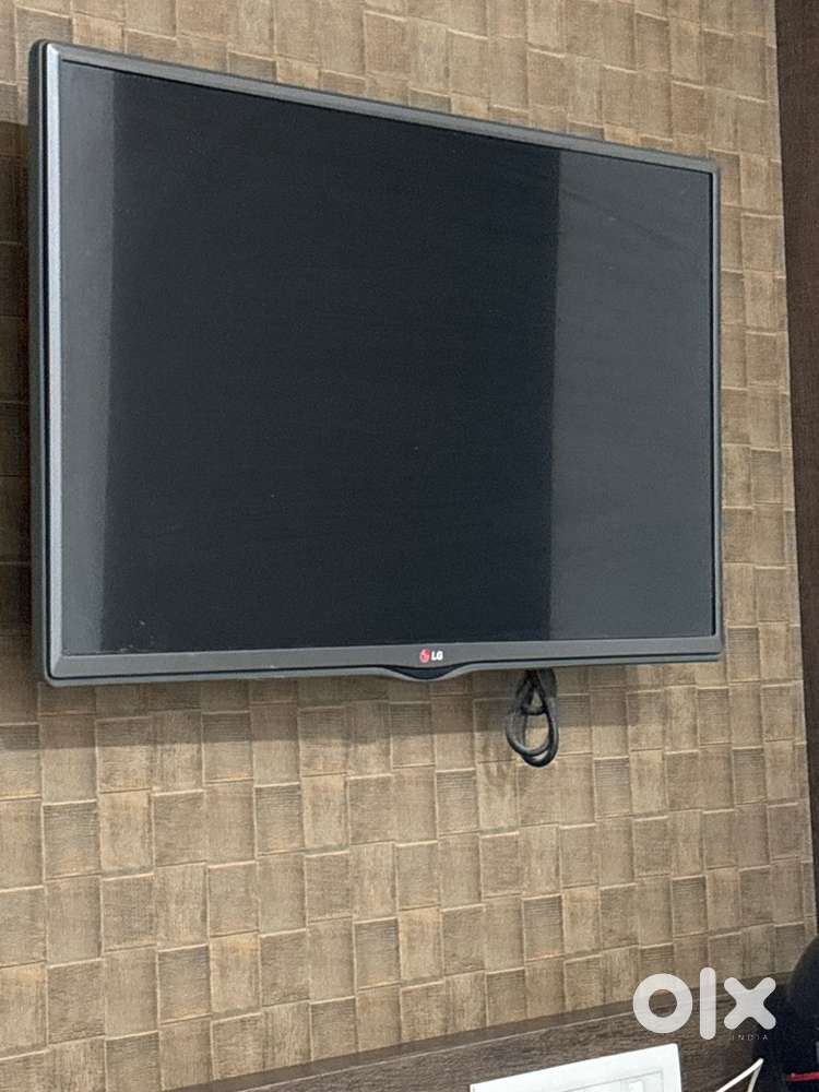 32  LG LED TV