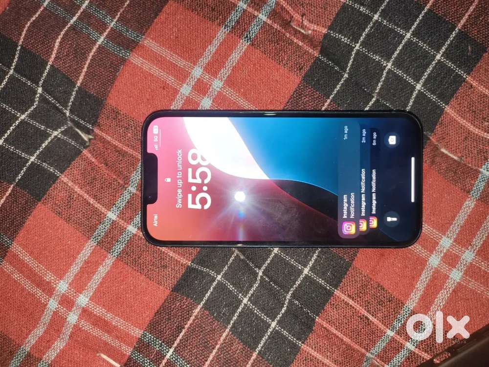 I phone 13 good condition all ok