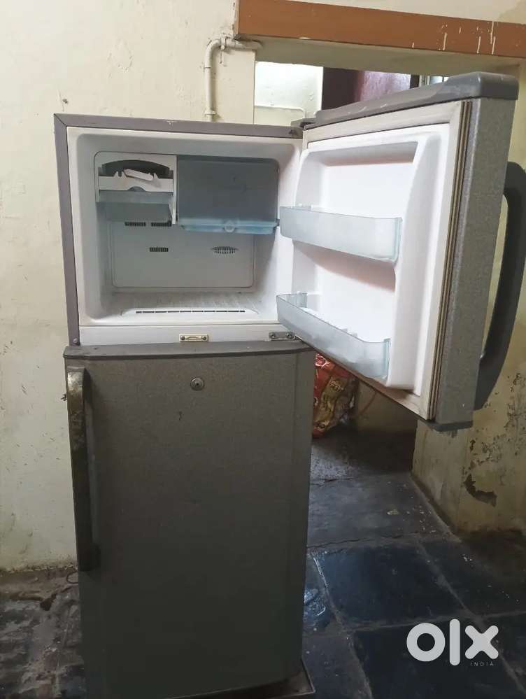 Fridge to sell