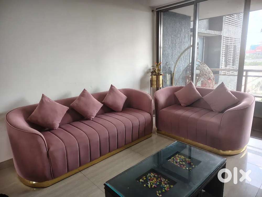 5 seater velvet sofa set with cushions