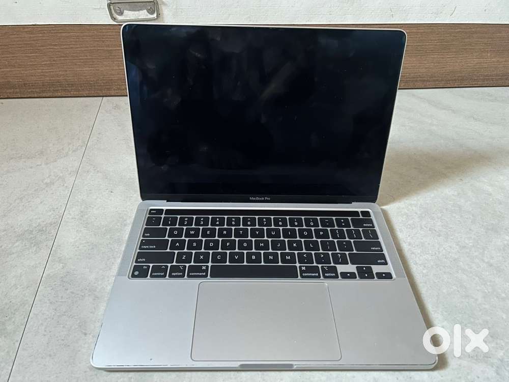 Macbook Pro M2 Locked to owner only 25 battery cycle counts good cond