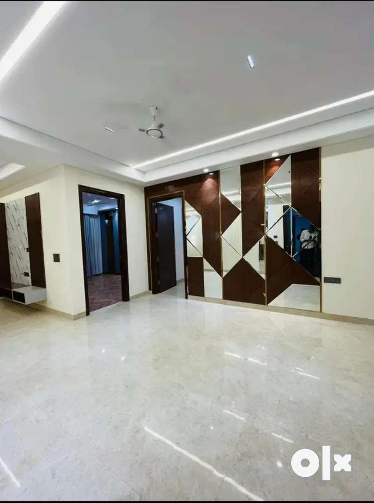 All amenities in 3bhk flat semi furnished in luxury flat