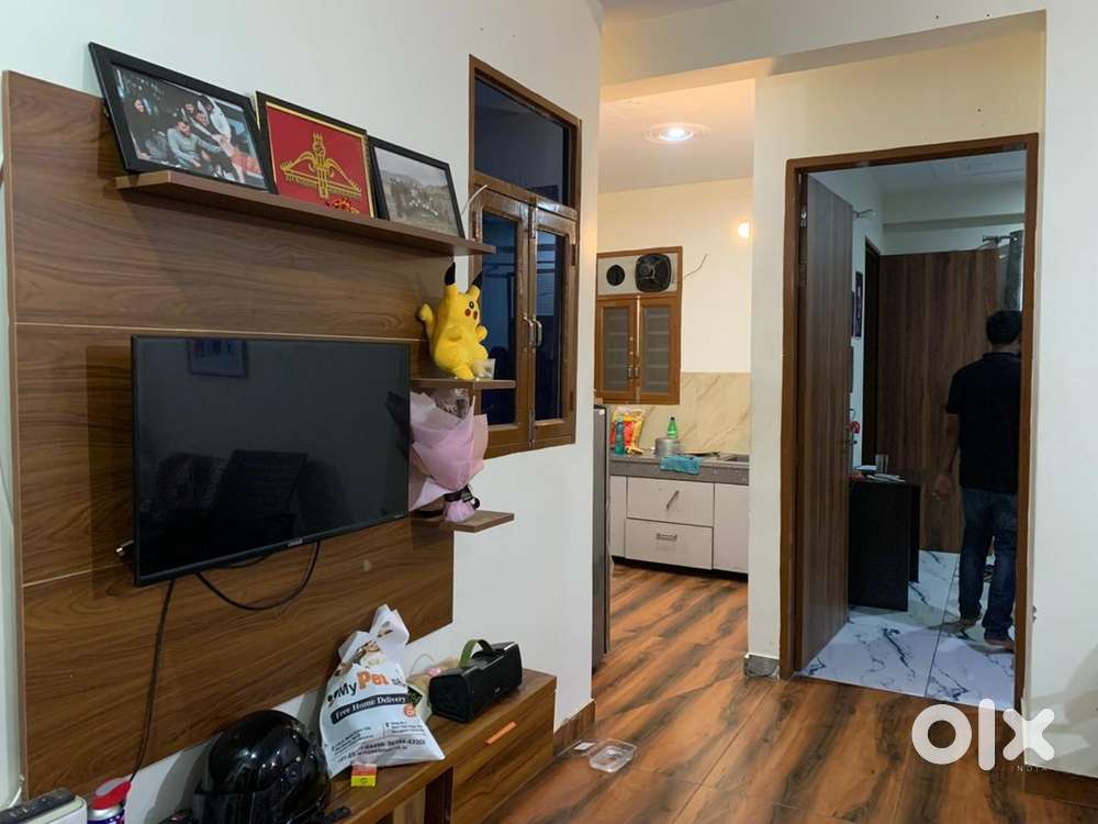 Rent is 7k per month(due to policy it shows 10k)Need female roommate