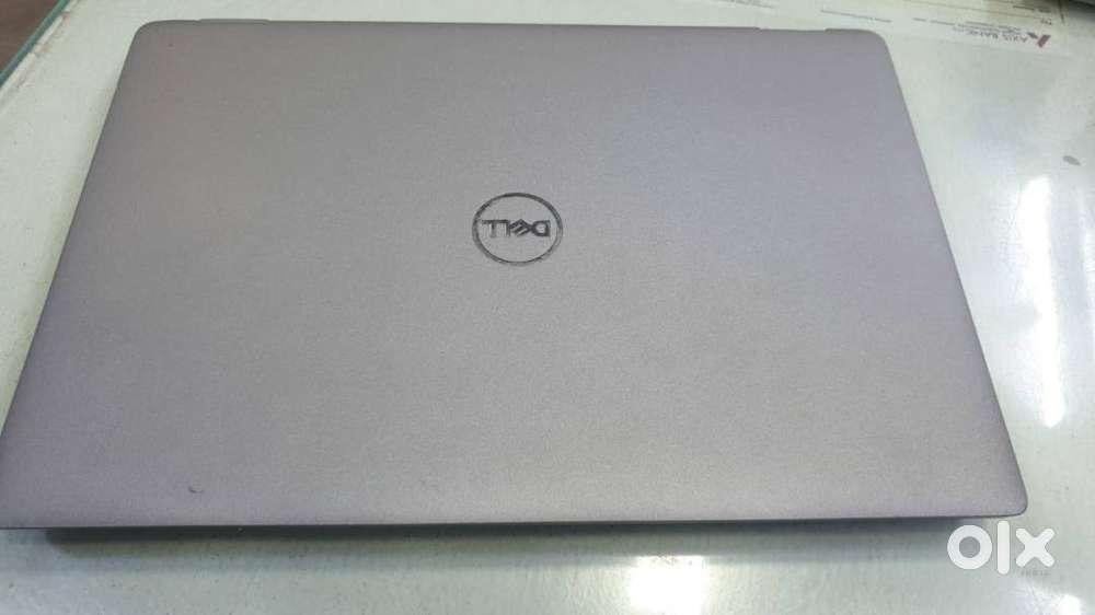 13.3 Silver Lattitude 5320 touch Core i5 11th Gen Ram 16GB SSD 256GB