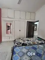 Independent PG for girls in phase 7 with food - 6500
