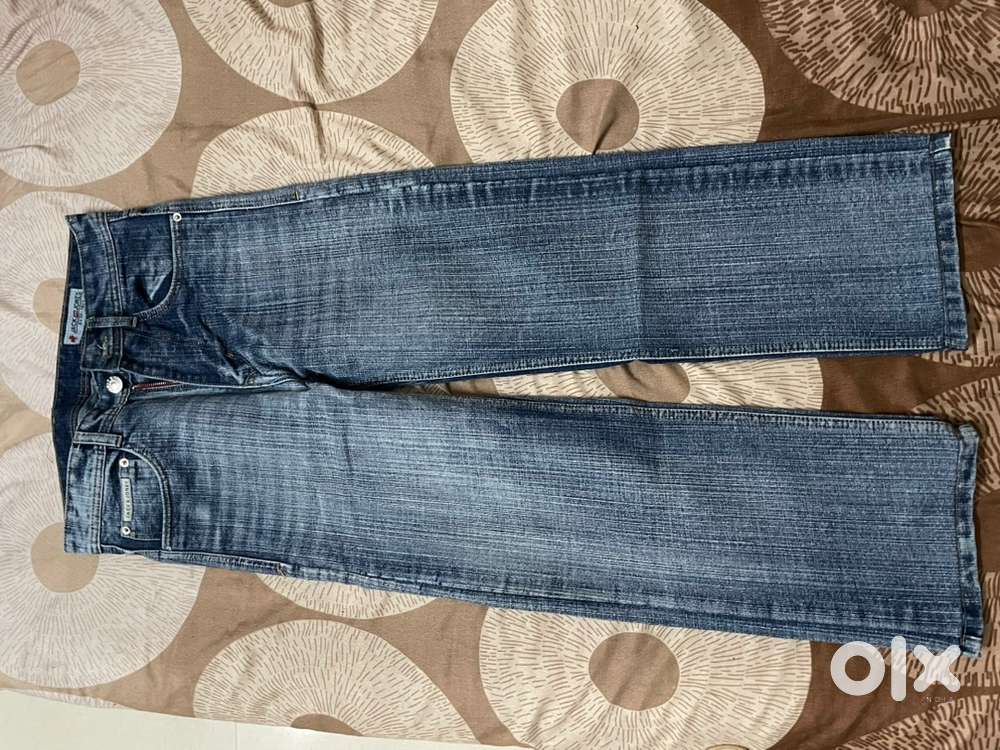 Men’s straight fit jeans stone finish lined