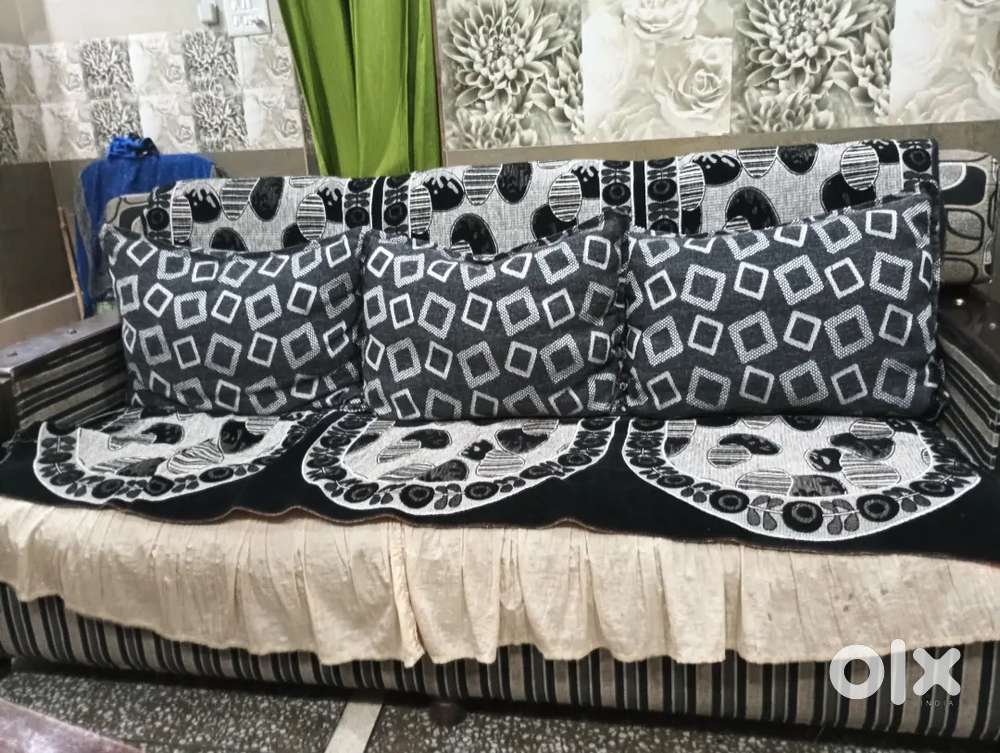 Sofa set 7 setie and i was sale