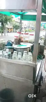 Running furnished tea shop for rent