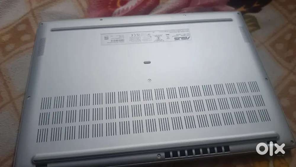 ASUS VIVO BOOK S16 OLED 2025