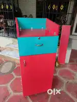 Hotel front stand and cash box