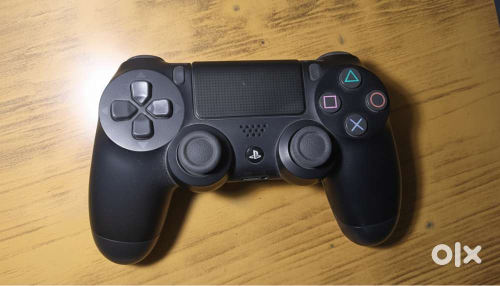 ORIGINAL PS4 GAME CONTROLLER