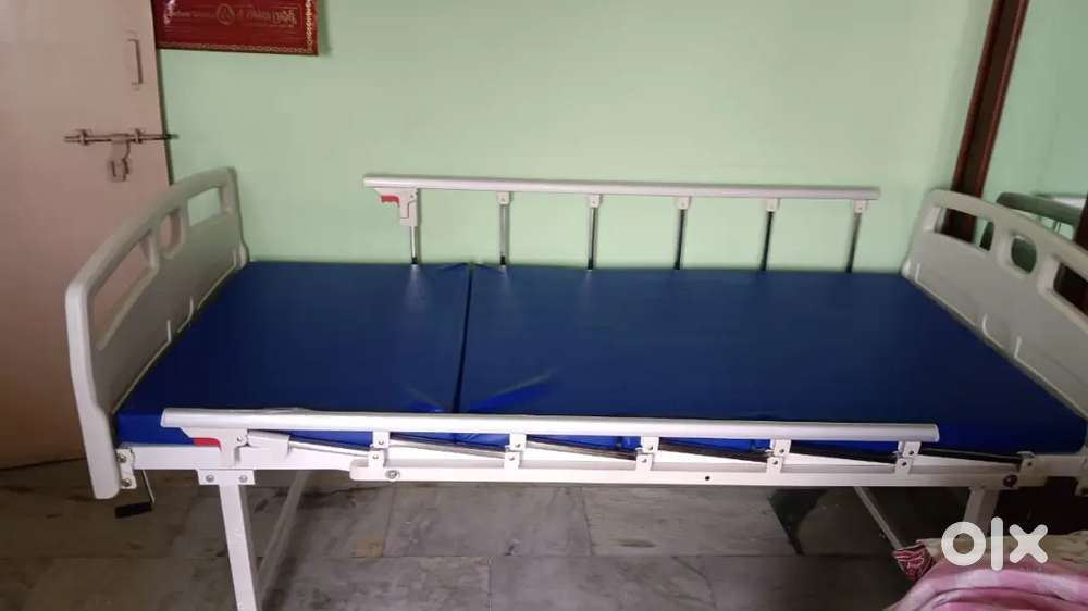 Patient bed