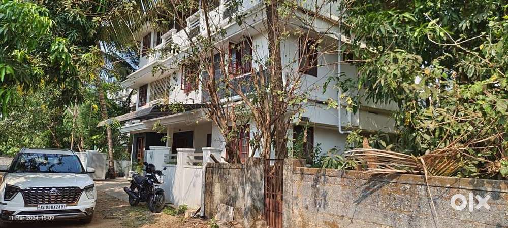 5.25 Cent Residential Plot Near Devamatha CMI School – Prime Location