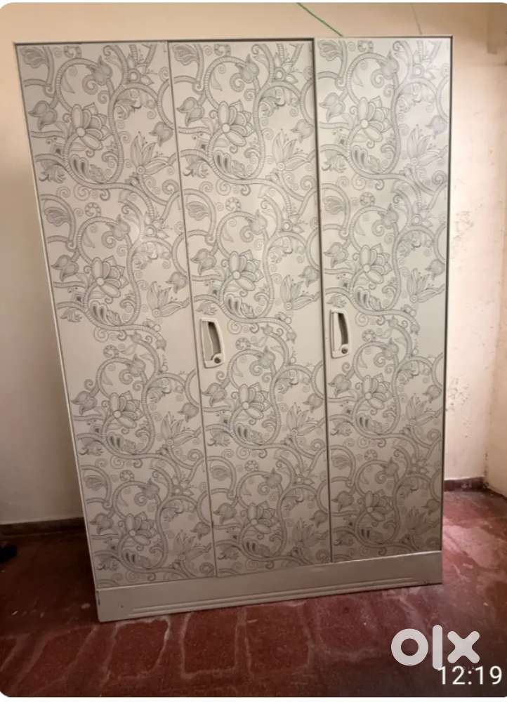 Godrej 3 door steel Almera (Cupboard )