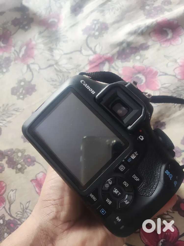 Camera canon EOS Rebel T7 brand new imported piece for sale