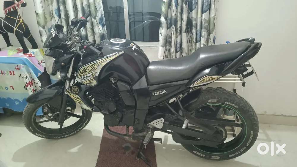 Black bike koi scrach nhi h modified exhaust and horn system