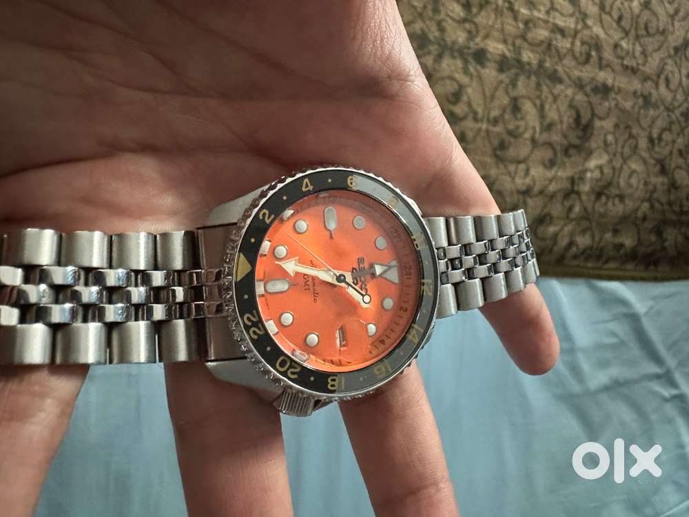 SEIKO 5 GMT ORANGE DIAL