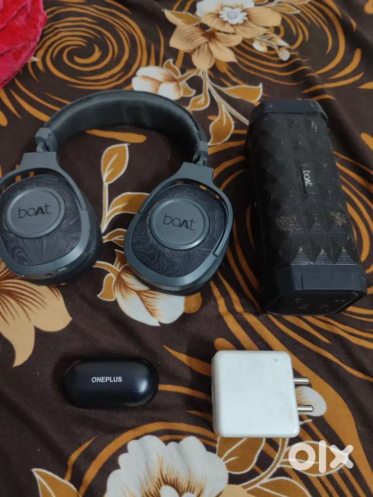 Oneplus Headphones or speaker